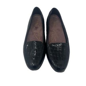 Clark’s collection black patent leather alligator slip-on loafer shoes size 7W